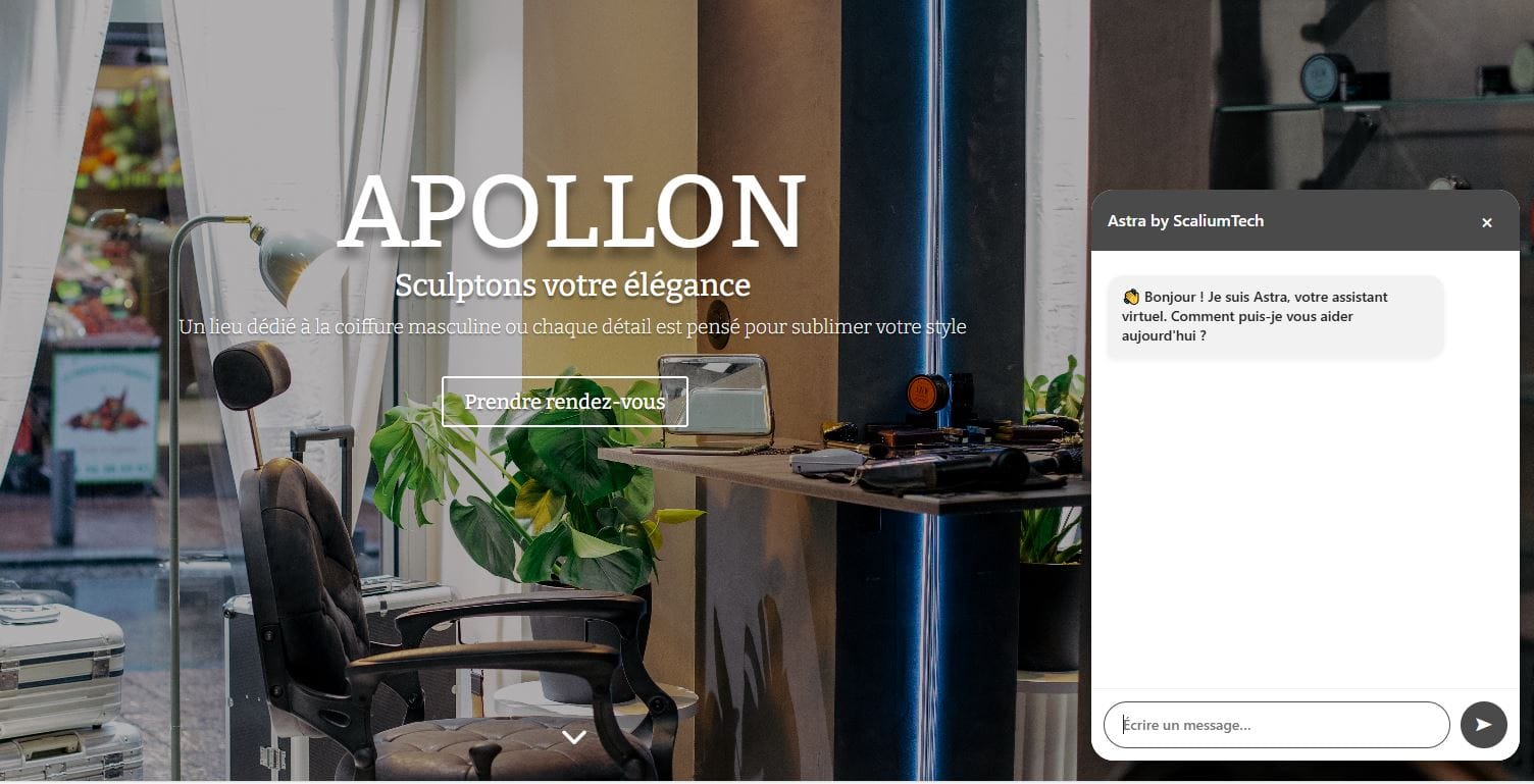 Page d'accueil du site Apollon Enghien avec le chatbot intelligent Astra ouvert pour dialoguer avec les visiteurs.